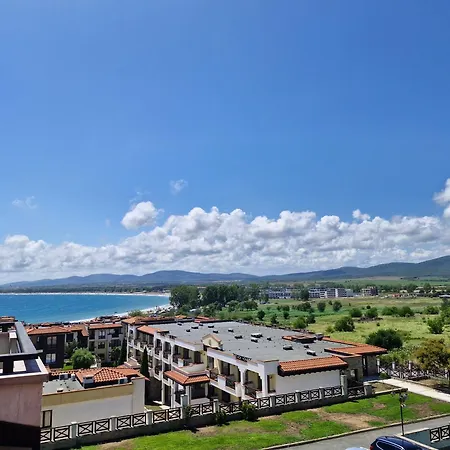 плаж червенка * Chernomorets