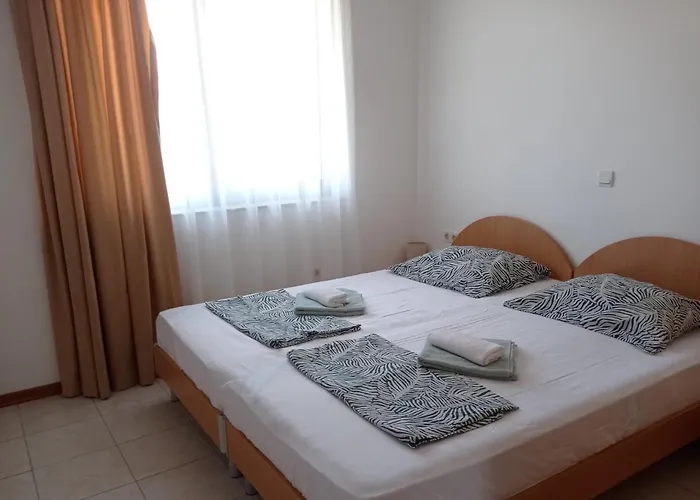 Апартамент плаж червенка